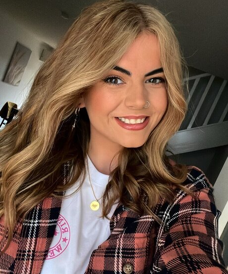 Ema Jane White emajanee emajane white OnlyFans Inhalte