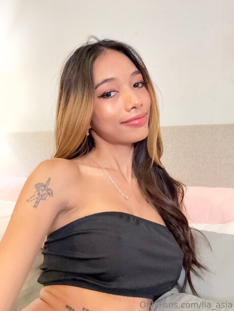 Lia Asia Nacktbilder auf OnlyFans