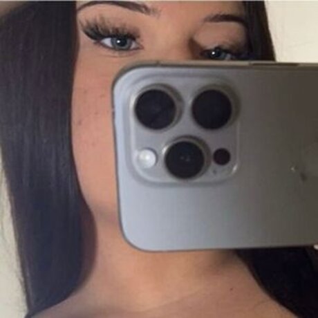 Naughtyoliwia Leaks von OnlyFans