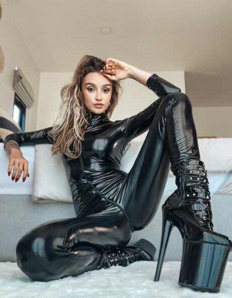 Alla Mephistopheles OnlyFans nackt