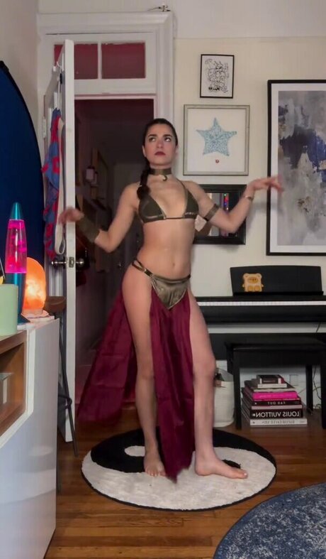 AllyAnnaMaria Porn OnlyFans Leaks