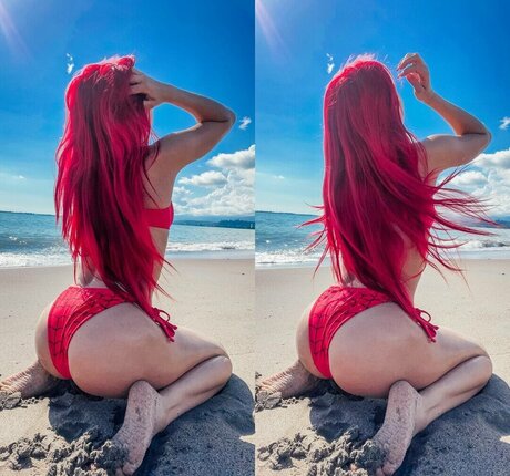 Red Saya OnlyFans Nacktbilder