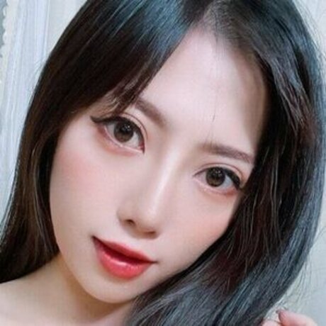 Momo Rose Gratis OnlyFans Inhalte