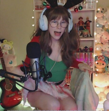 Skymi chan OnlyFans-Leaks