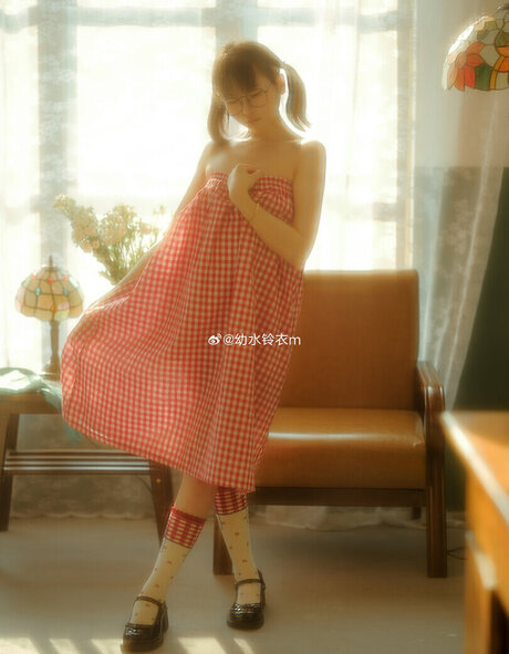 LynnLi7698 OnlyFans Bilder