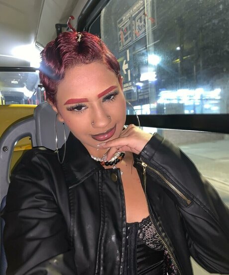 baddiejuu OnlyFans explizite Inhalte