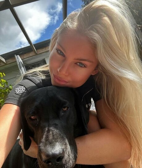 mollymercedes OnlyFans-Post