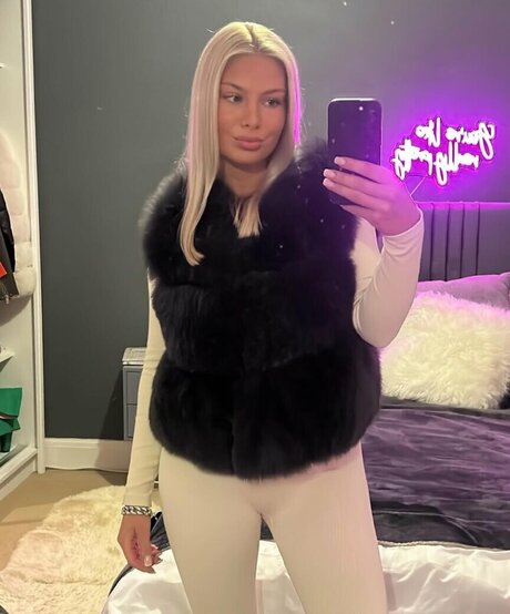 mollymercedes Joi OnlyFans