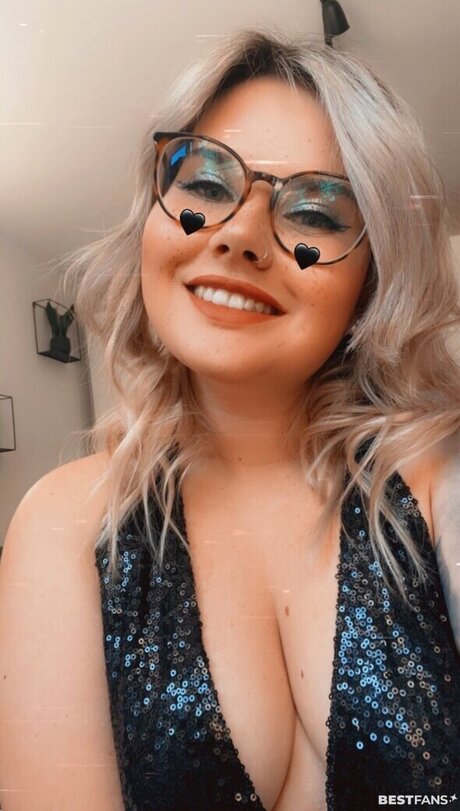 Kleinstadtvanni Nacktbilder von OnlyFans geleakt