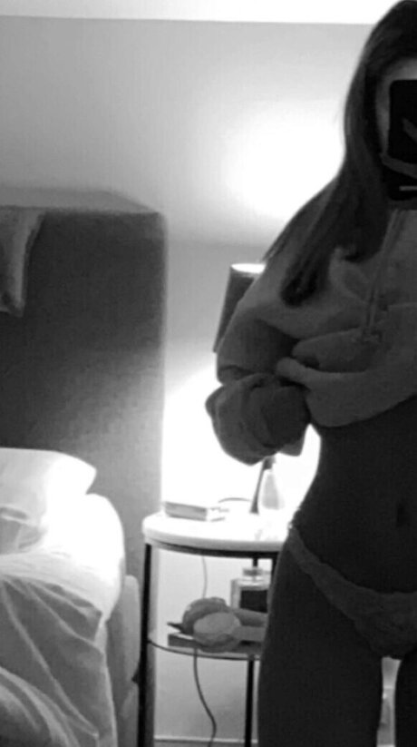 Bellalupascu Nacktpornos auf OnlyFans