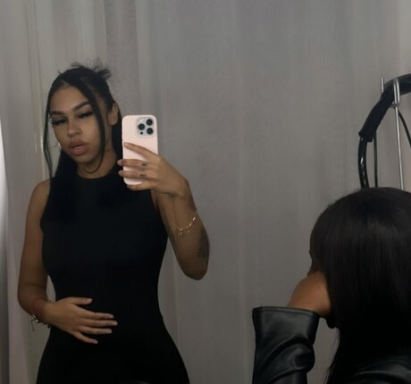 Sad Shordies OnlyFans-Bilder