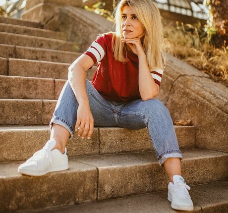 Julie Zenatti OnlyFans