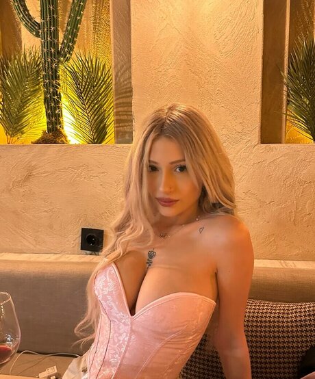 nurraacar OnlyFans Modelfoto