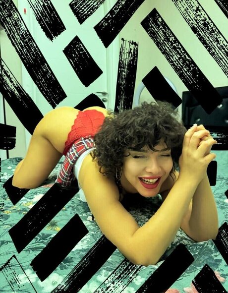 Jupiter1202 OnlyFans Model Bilder