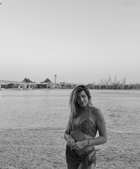 Sarah Harrison OnlyFans Nacktbilder geleakt