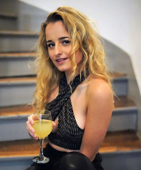 Camille LV OnlyFans Nacktfotos