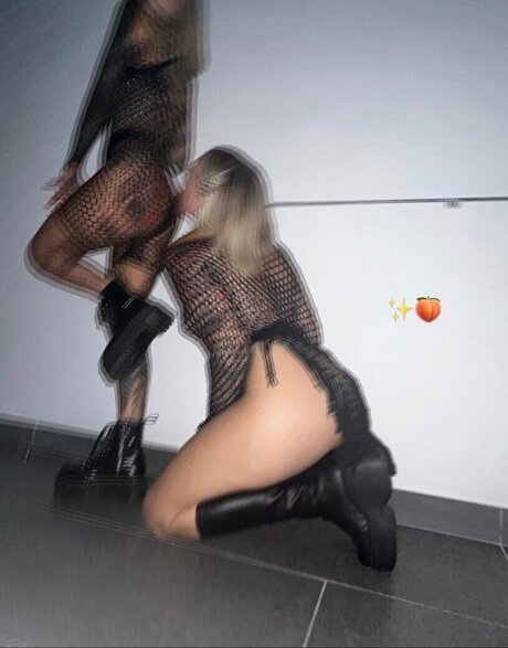 Carina mthrfckr OnlyFans geleakter Pornografie