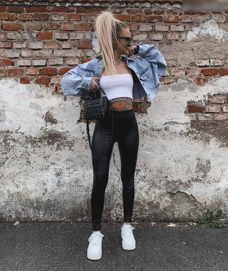 Carina mthrfckr Nacktbilder von OnlyFans