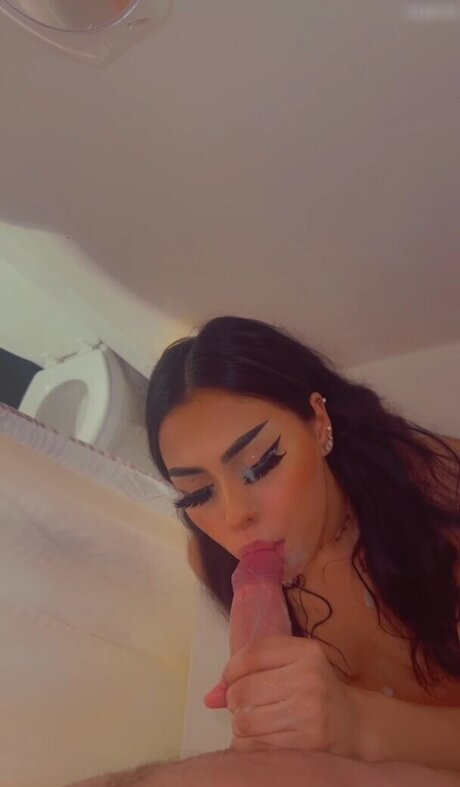 Latina Barista Leaked OnlyFans Nacktbilder