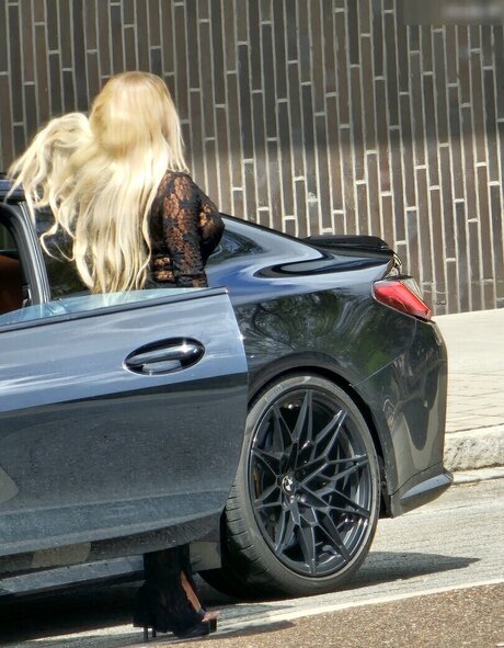 asiatische oma onlyfans heiß sexy Professionell