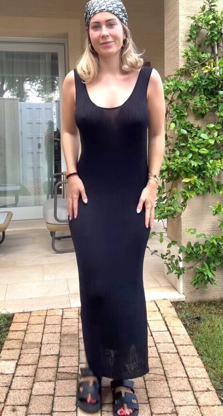 Mrs Bella OnlyFans XXX