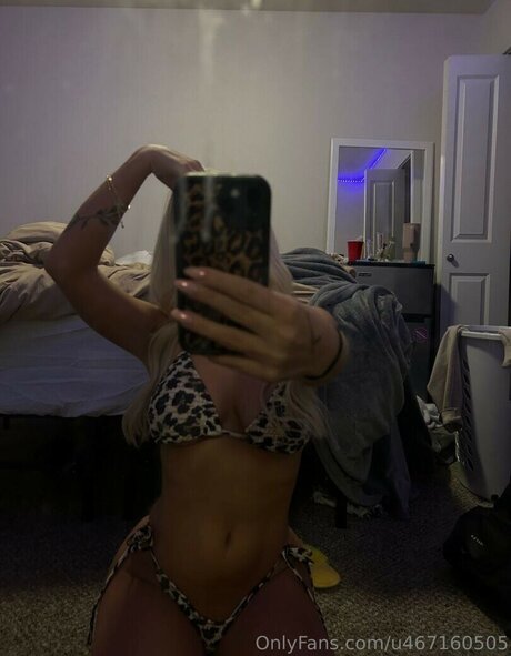 Bella Paulson OnlyFans Nacktbilder