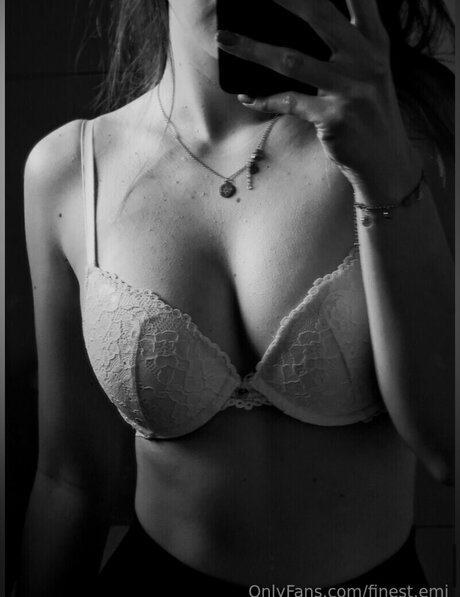 finest emi OnlyFans Nacktbilder geleakt