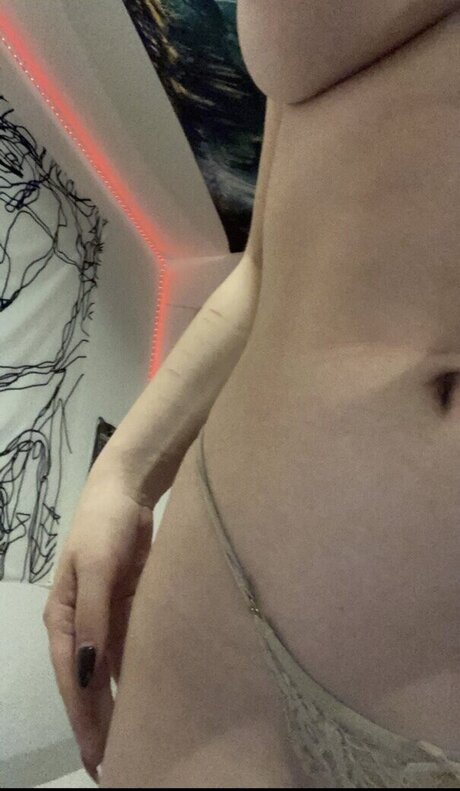 Gothminze Nacktbilder von OnlyFans