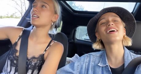 Lisa und Lena Leaked OnlyFans Content