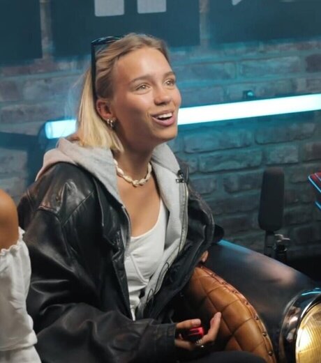 Lisa und Lena Nacktbilder von OnlyFans