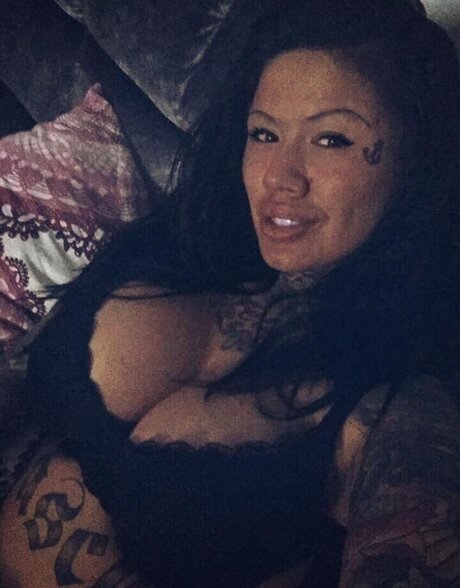 Catherine Teufelsweib OnlyFans explizite Inhalte