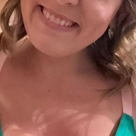 dollydrunkeyes OnlyFans Lesbisch