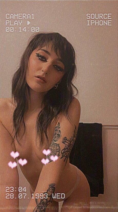 Holly Hellbound Nacktbilder von OnlyFans