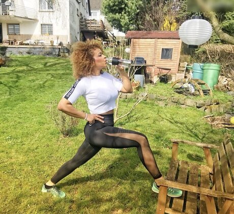 Diana Schneider Nackt auf OnlyFans