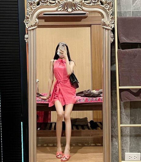 rothaarige schlampe onlyfans schön nackt Selfie