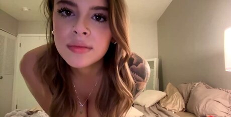 skylarmilosh OnlyFans nackt