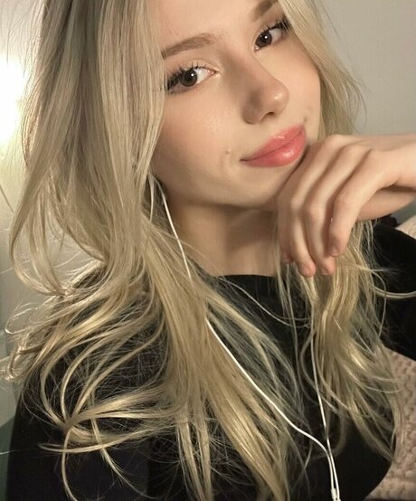 Kitty Mae OnlyFans Archiv