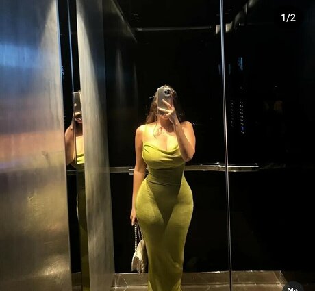 Jiyalicioux OnlyFans Strip