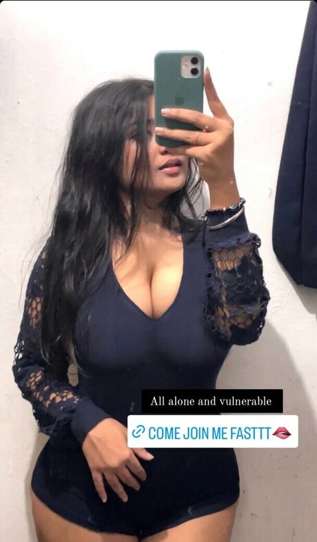 Jiyalicioux Nacktbilder OnlyFans Leaks