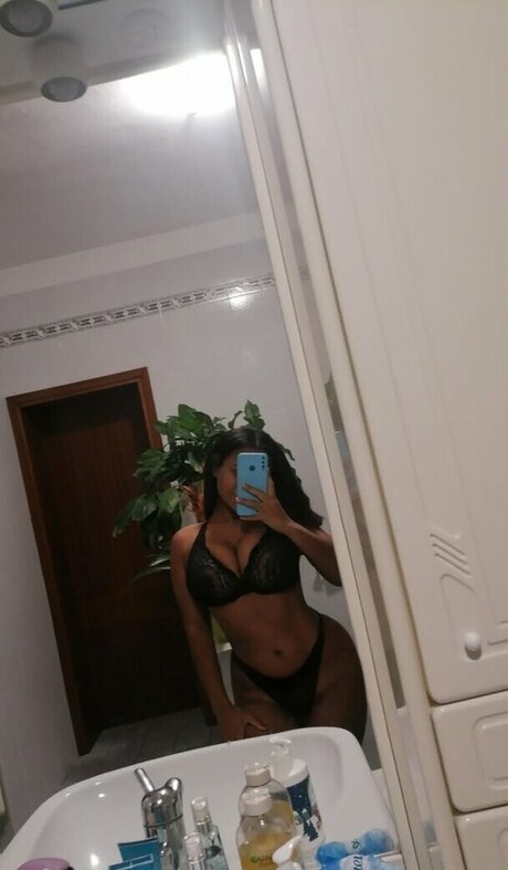 Mery Gatti NurlyFans-Brüste