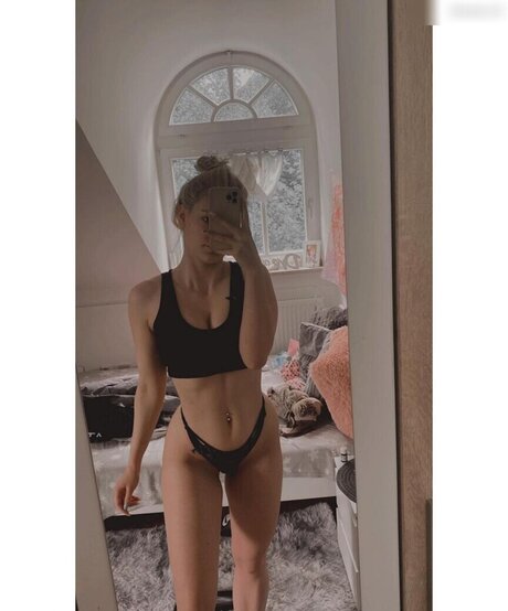 kittykattoni OnlyFans Inhalte