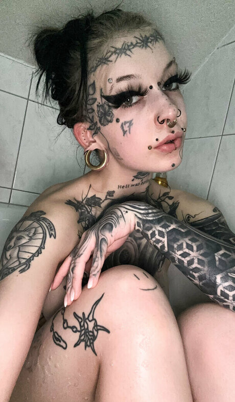 st hell OnlyFans-Bilder