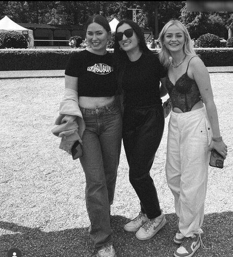 Sonny Loops Oben ohne OnlyFans