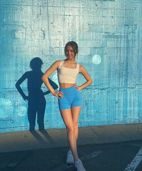 Lauren Avelina OnlyFans X