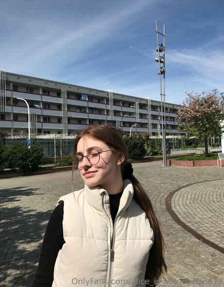 Alice in wonderland18 Nacktbilder geleakt OnlyFans Porn geleakt