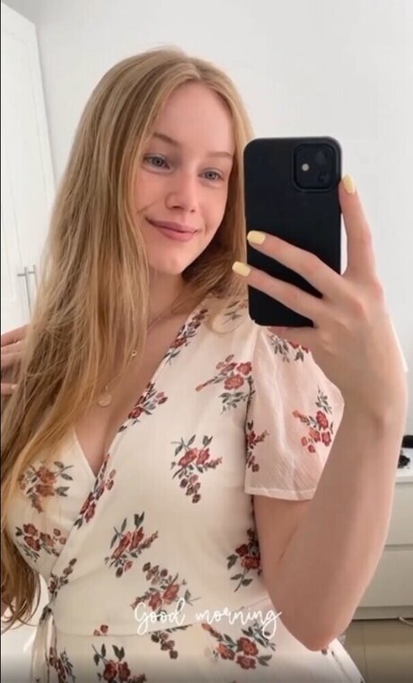 Nadine von relaxASMR Nacktbilder OnlyFans geleakt