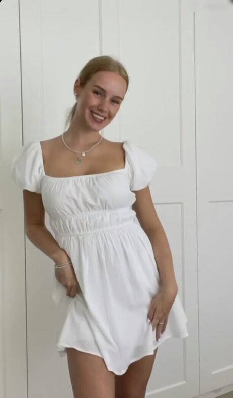 Nadine von relaxASMR OnlyFans Leaked Gratis