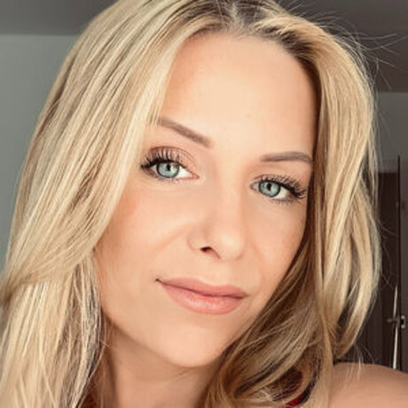 Emily Becker XXX OnlyFans