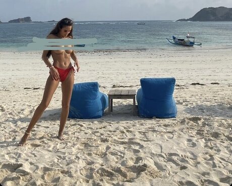 Laurence Veronique Nackt auf OnlyFans