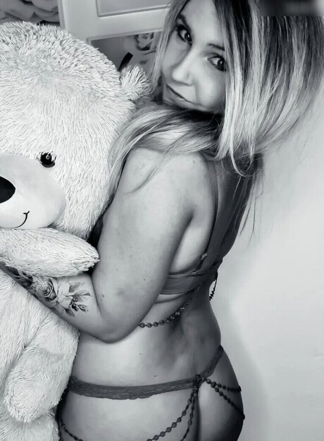 Nicole Miss opel Nackt auf OnlyFans